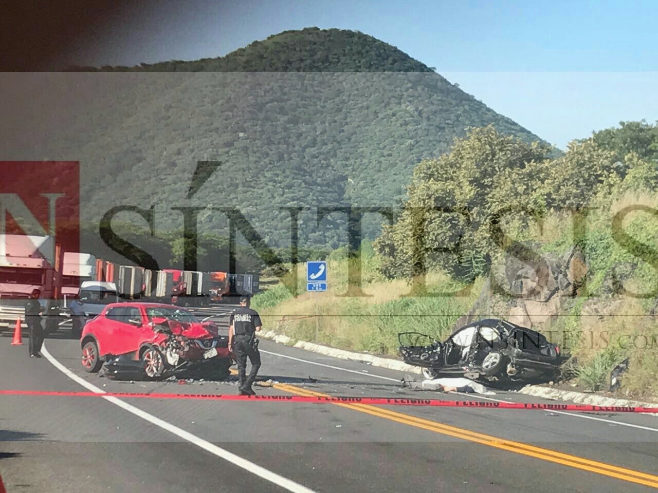 Aparatoso accidente en la autopista siglo XXI deja un muerto y cuatro ...