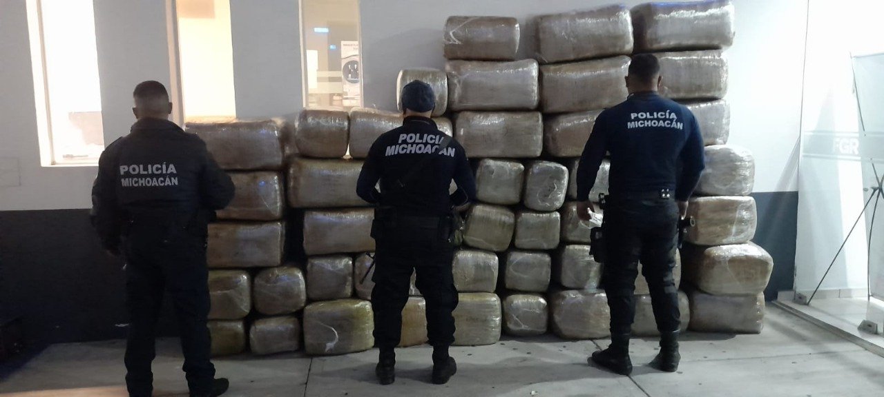 Detuvieron a sujeto con 400 kilos de marihuana, en Pátzcuaro