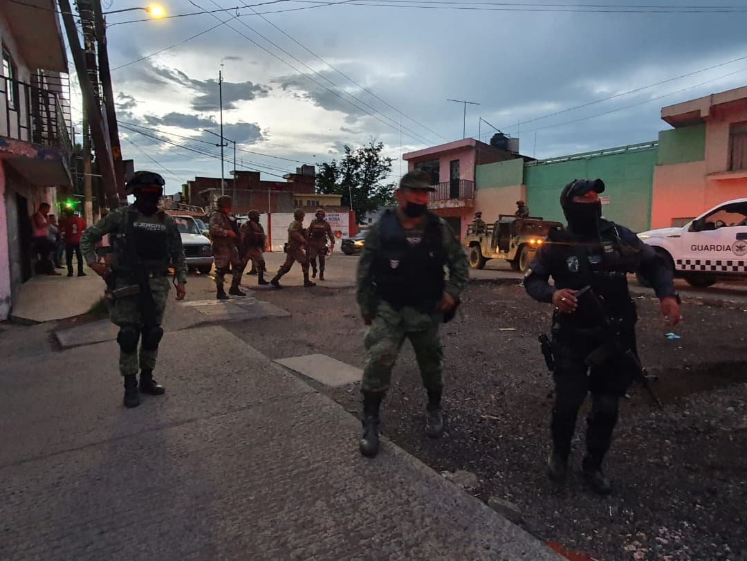 Militares custodian la zona