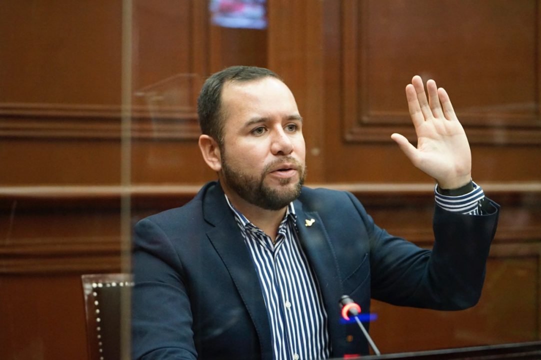 Propone Reyes Galindo actualización de Ley de Arancel de Abogados en Michoacán﻿