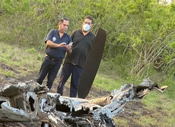 Mueren dos tripulantes de una avioneta sur se desplomó en Solera de Agua