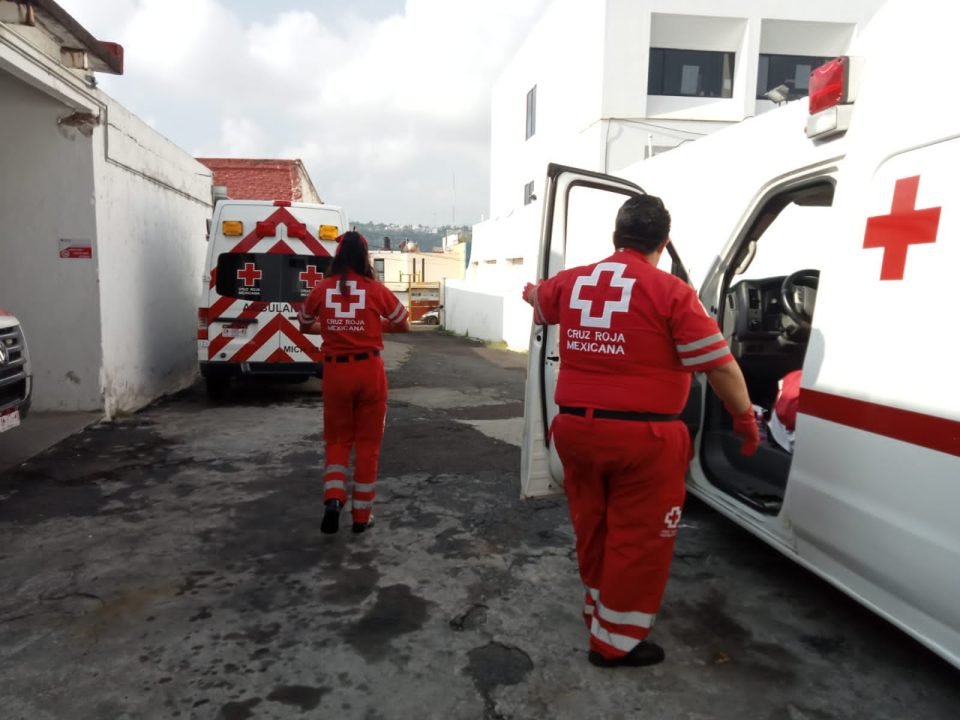 Certifican ambulancias de la Cruz Roja