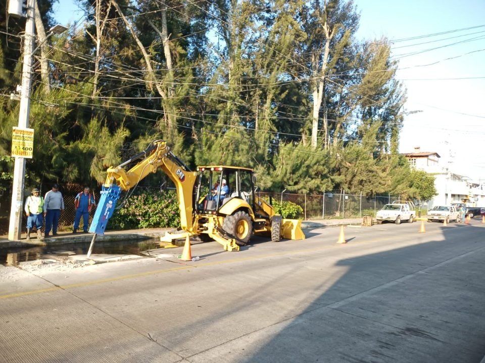 Ooapas rehabilita línea de impulsión del cárcamo pluvial Pirindas