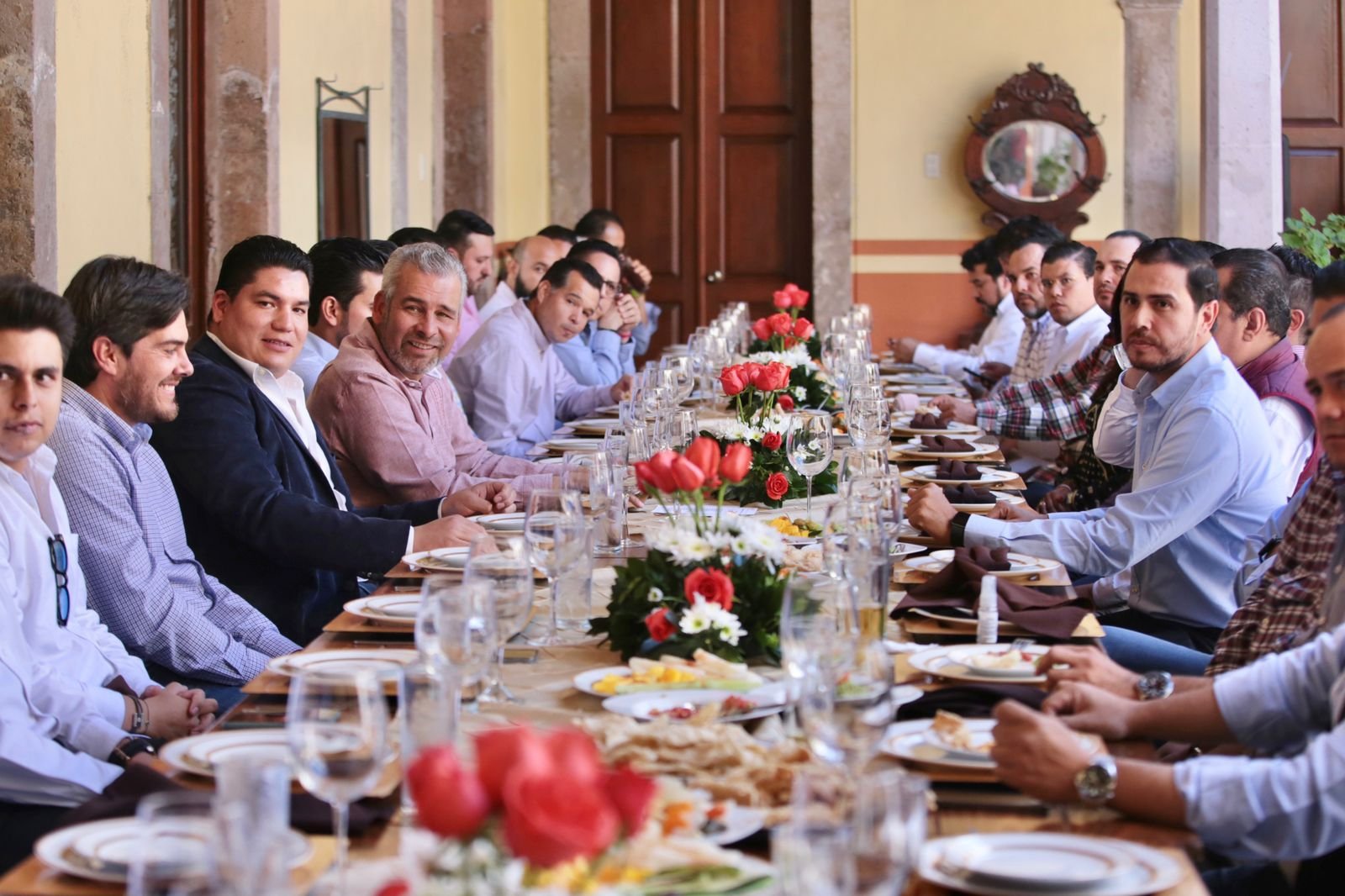 Bedolla acuerda con empresarios del Bajío integrar agenda por el desarrollo económico y social de Michoacán