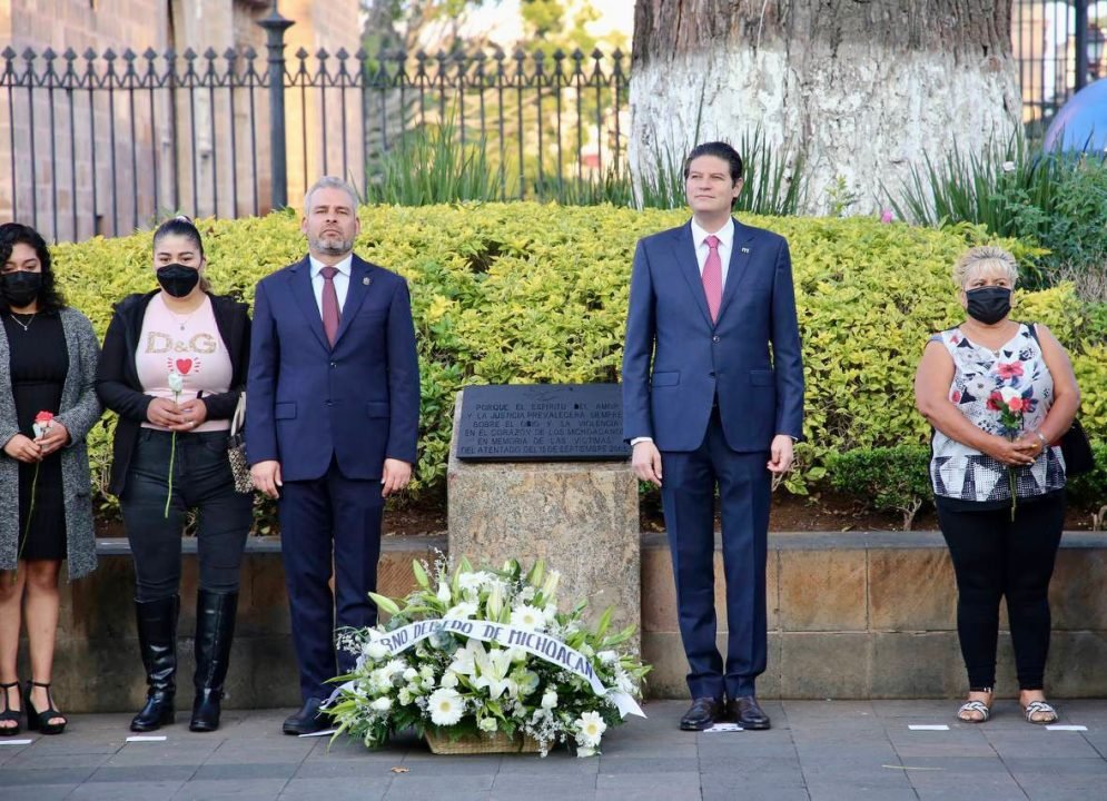 Alcalde y gobernador recuerdan a víctimas a 14 años del granadazo