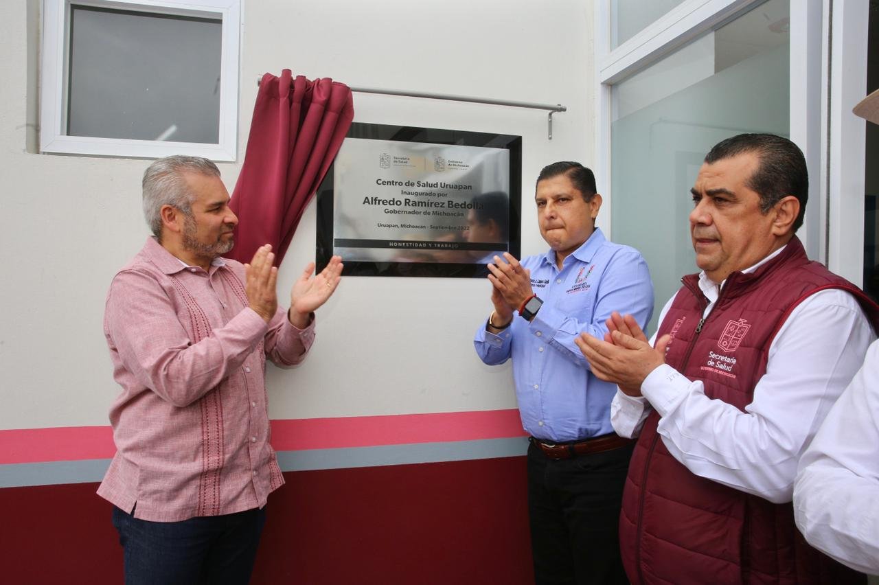 Inaugura Bedolla Centro de Salud en Uruapan