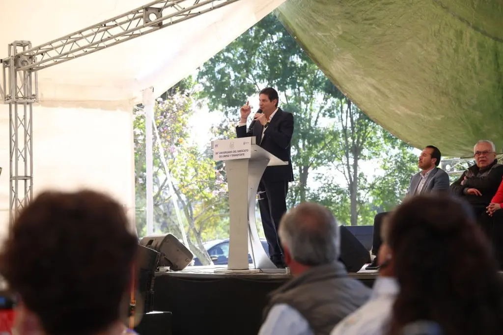 Celebra Alfonso Martínez 86 años del Sindicato de Limpia y Transportes
