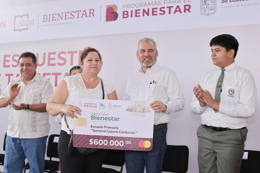 Con "La Escuela es Nuestra" se distribuirán 27.6 mdp en Apatzingán