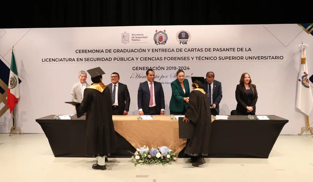Egresados de Seguridad Pública y Ciencias Forenses de la UMSNH se suman a las filas de la FGE