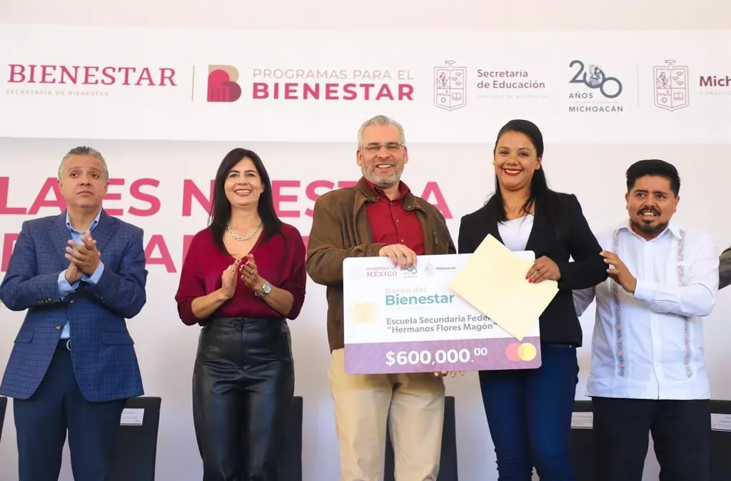 Federación y gobierno estatal invierten 7 mil mdp para obra educativa en Michoacán