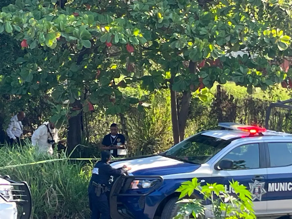 Hallan un cuerpo balaceado en Lázaro Cárdenas