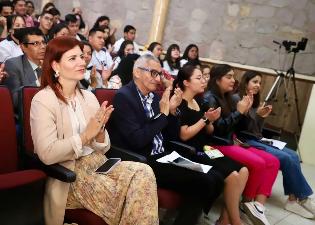 Concluye el VI Foro de Investigación de Escuelas Normales