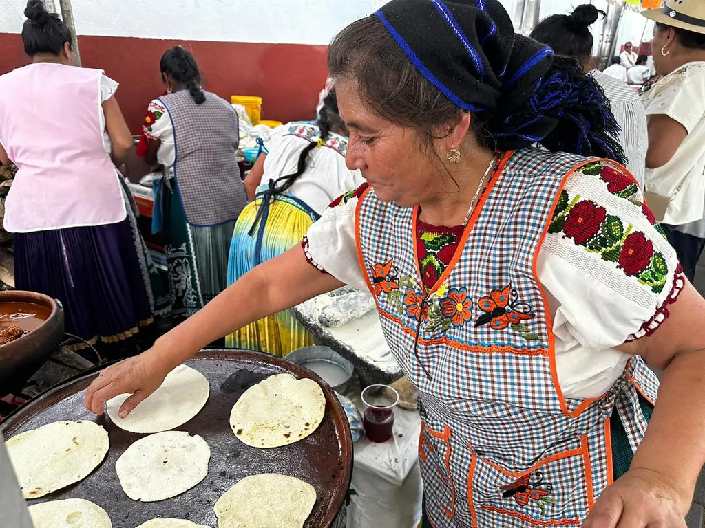 Más de 20 cocineras tradicionales están en Uruapan