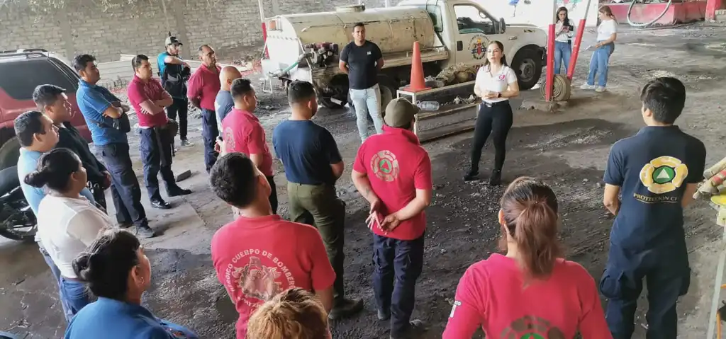 Garantizaremos condiciones dignas de trabajo a los bomberos