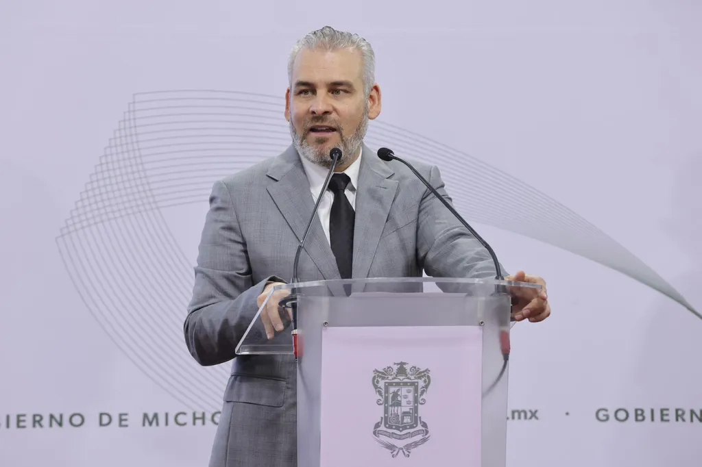 Inician 5 mil 500 trámites para dar certeza laboral a trabajadores de la educación