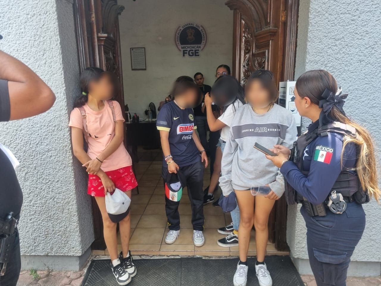 Localizan sanas y salvas a 7 adolescentes reportadas como desaparecidas
