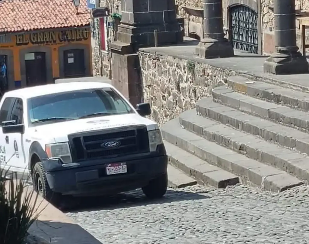 Matan a mujer en pleno centro de Tlalpujahua