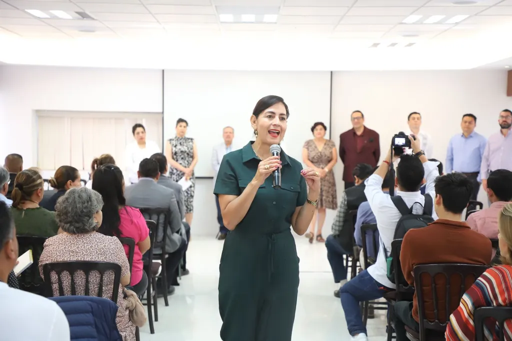 SEE capacita a trabajadores en relaciones laborales