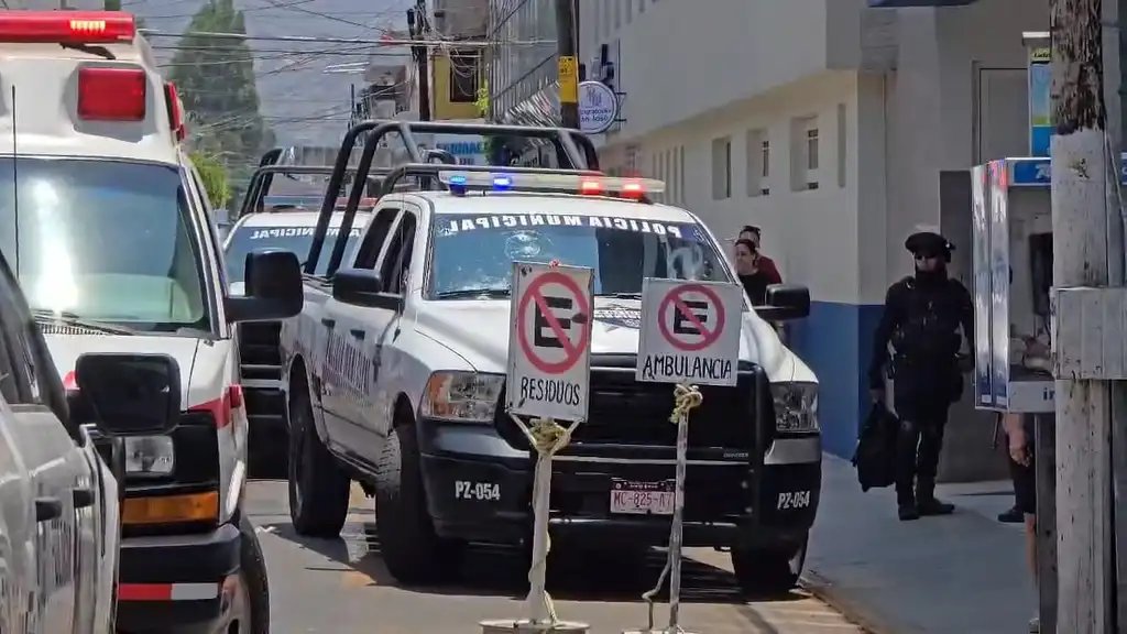 Tres heridos por persecución y balacera en Zamora