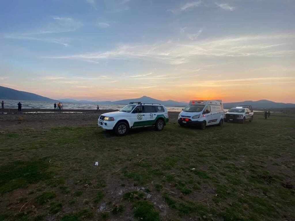 Adolescente muere ahogado en el lago de Pátzcuaro