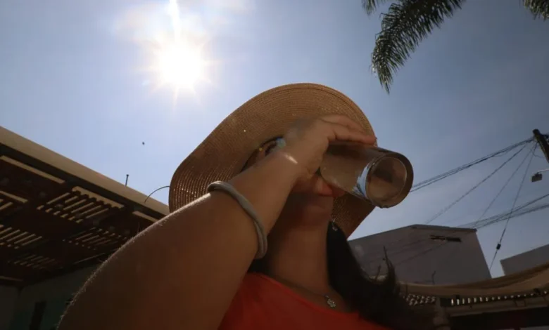 Claves para mantenerte hidratado durante la onda de calor