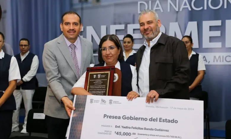 Conmemora Bedolla el Día Nacional de la Enfermería