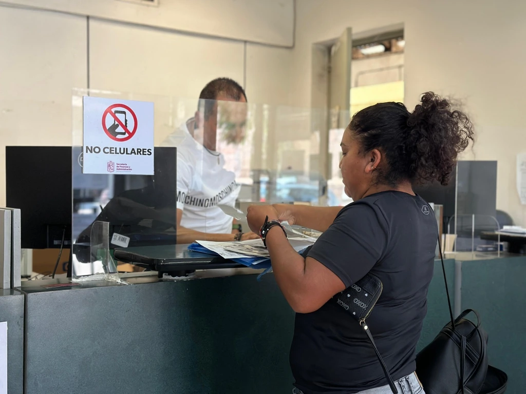 De enero a abril se pagaron más de 950 mil refrendos vehiculares