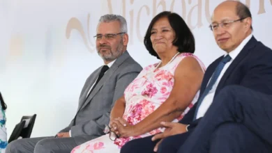 El gobernador reconoció la labor diaria de los maestros michoacanos