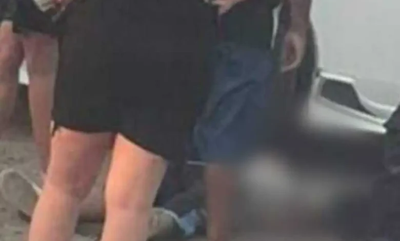 Muere un adolescente al caerse de una combi, en Lázaro Cárdenas