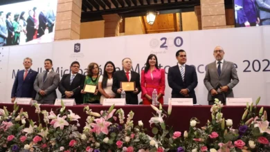 Otorgó la 75 Legislatura la Medalla Michoacán al Mérito Docente 2024 a una maestra de educación especial y a la Preparatoria Taximaroa