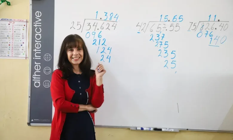 Reconocen a mamás que trabajan en la educación