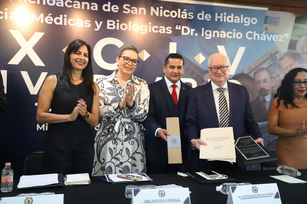 Reconocen labor humanista de la Facultad de Medicina