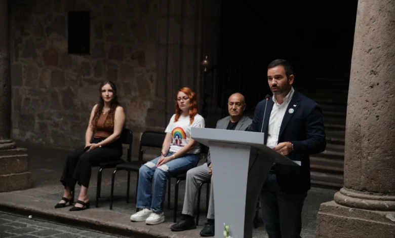 Reprochable que políticos simulen preferencias sexuales para acceder al poder
