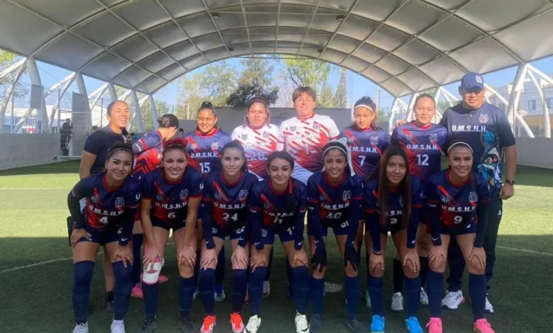 Selecciones de fútbol rápido de la UMSNH buscan su pase a la final en la Universiada Nacional