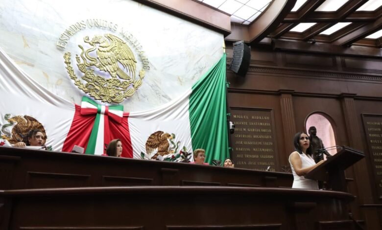 Ver más información del Congreso Síguenos en: Facebook/NoticiasEnSintesis Twitter@NsintesisMich