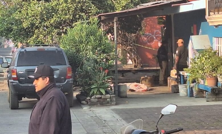 Ver más nota roja de Michoacán Síguenos en: Facebook/NoticiasEnSintesis Twitter@NsintesisMich