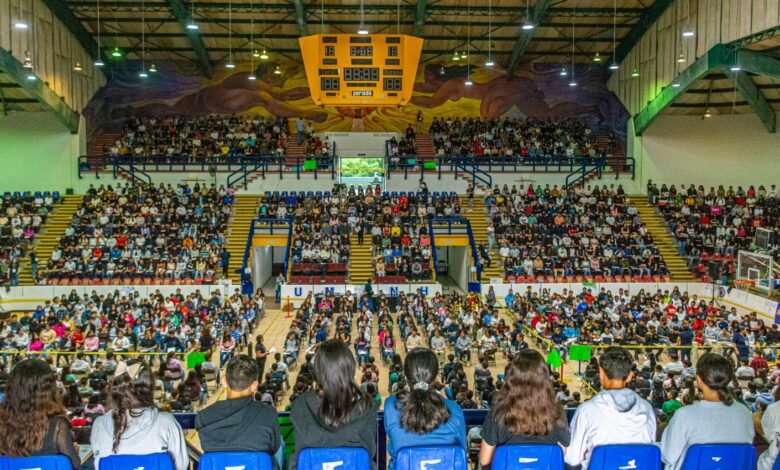 Aplican examen de nuevo ingreso para preparatoria y técnico en Enfermería