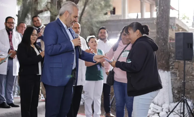 Arranca Bedolla programa La Clínica es Nuestra