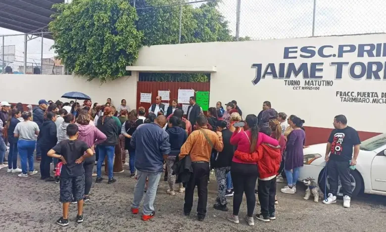 Denuncian excesivas cuotas "voluntarias" en una escuela de Tarímbaro
