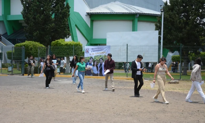 Derecho y Humanidades de la UMSNH este martes aplican examen de admisión