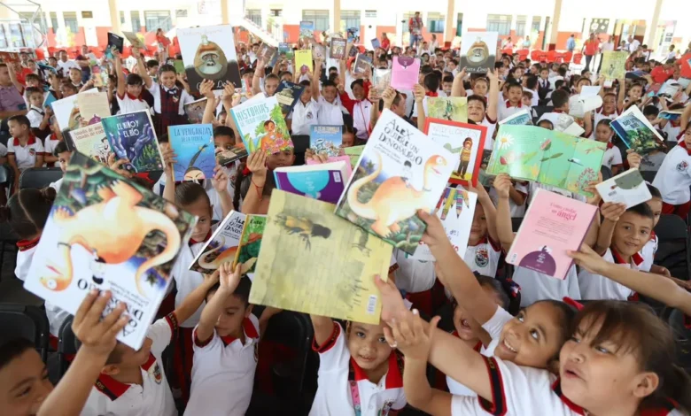 Gran jornada de fomento a la lectura arranca con Taibo en Michoacán