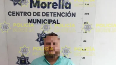 Policía Morelia recuperó un coche robado y detiuvo al ladrón, en la colonia Isaac Arriaga