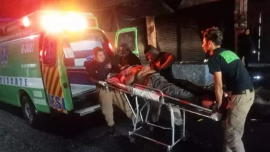 Un hombre fue atacado en su vehículo