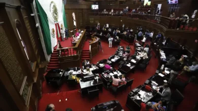 Ver más información del Congreso Síguenos en: Facebook/NoticiasEnSintesis Twitter@NsintesisMich