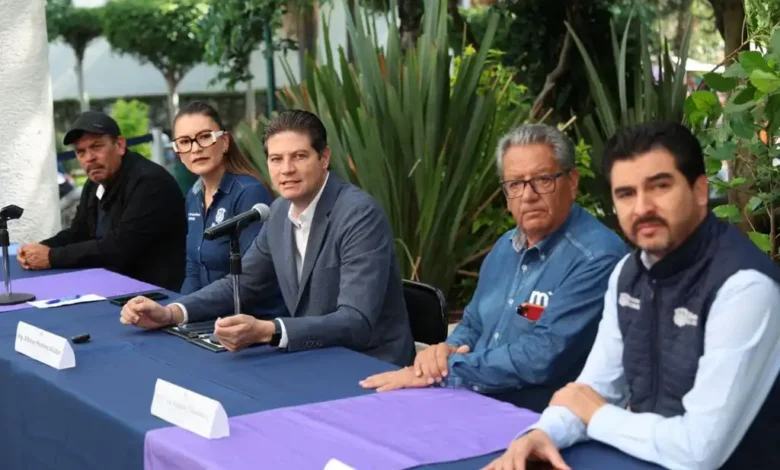 Alfonso Martínez invita a plantar árboles en banquetas