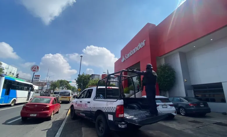 Boqueteros robaron dos millones 600 mil pesos de sucursal bancaria