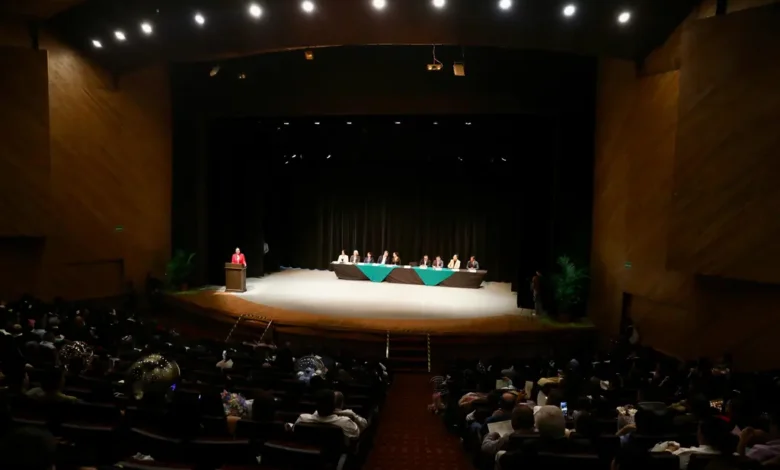Con título electrónico, UMSNH beneficia a los egresados de las facultades