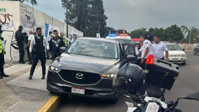 Detienen a tres tras persecución, en un auto robado