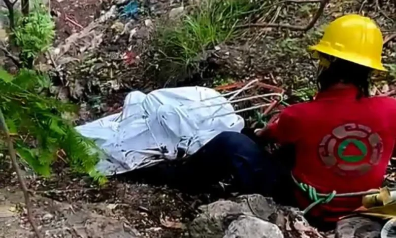 Hallan cadáver en barranca de Apatzingán