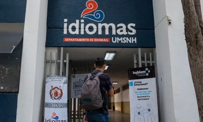 Ver más información del Gobierno Síguenos en: Facebook/NoticiasEnSintesis Twitter@NsintesisMich